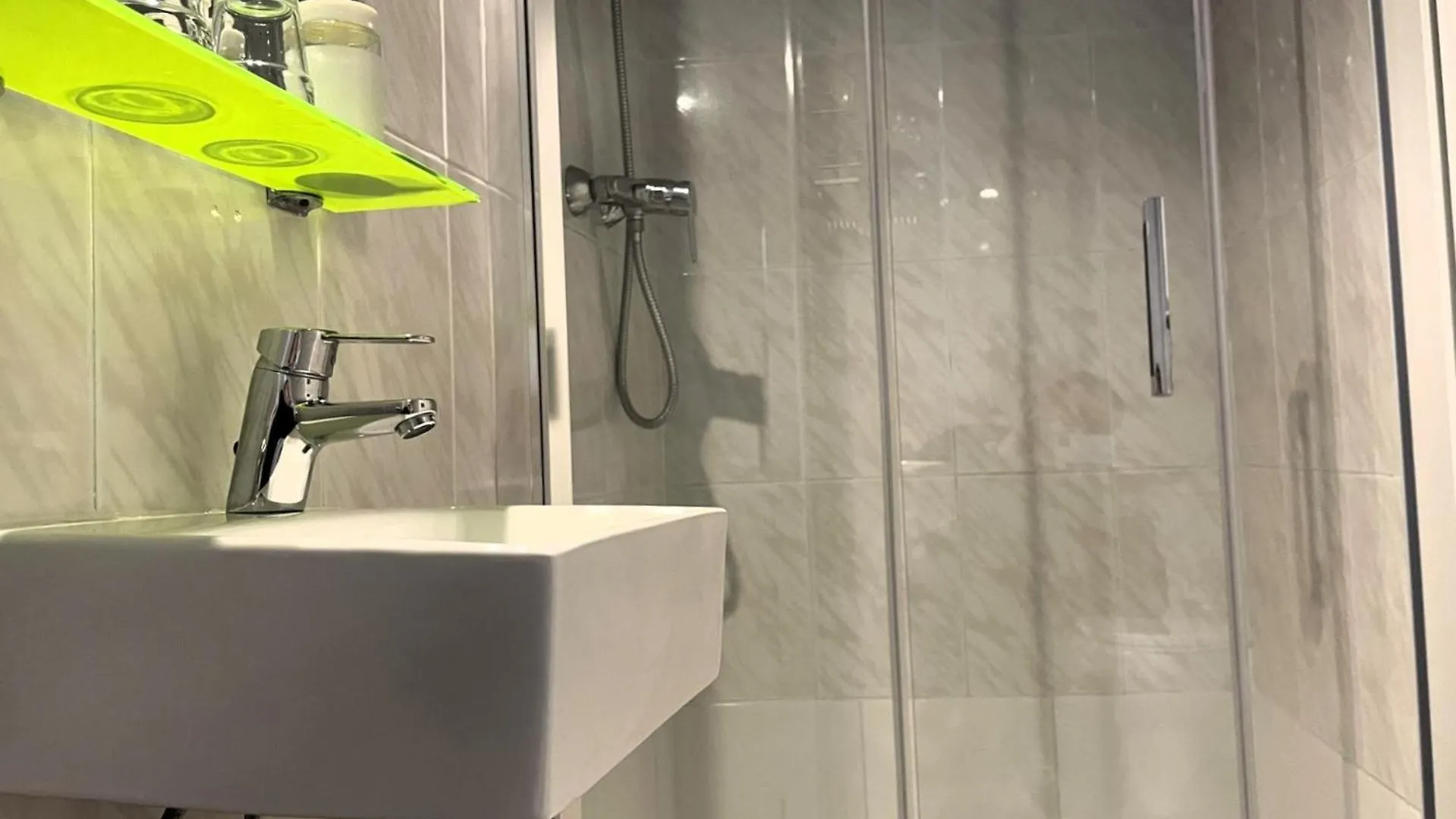 Hostal La Palmera Barcelona
