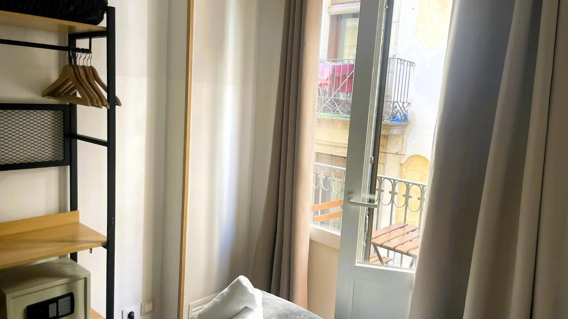 Guest house Hostal La Palmera Barcelona