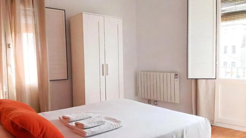 ** Guest house Hostal La Palmera Barcelona Spain