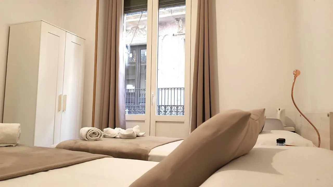 Hostal La Palmera Barcelona Guest house