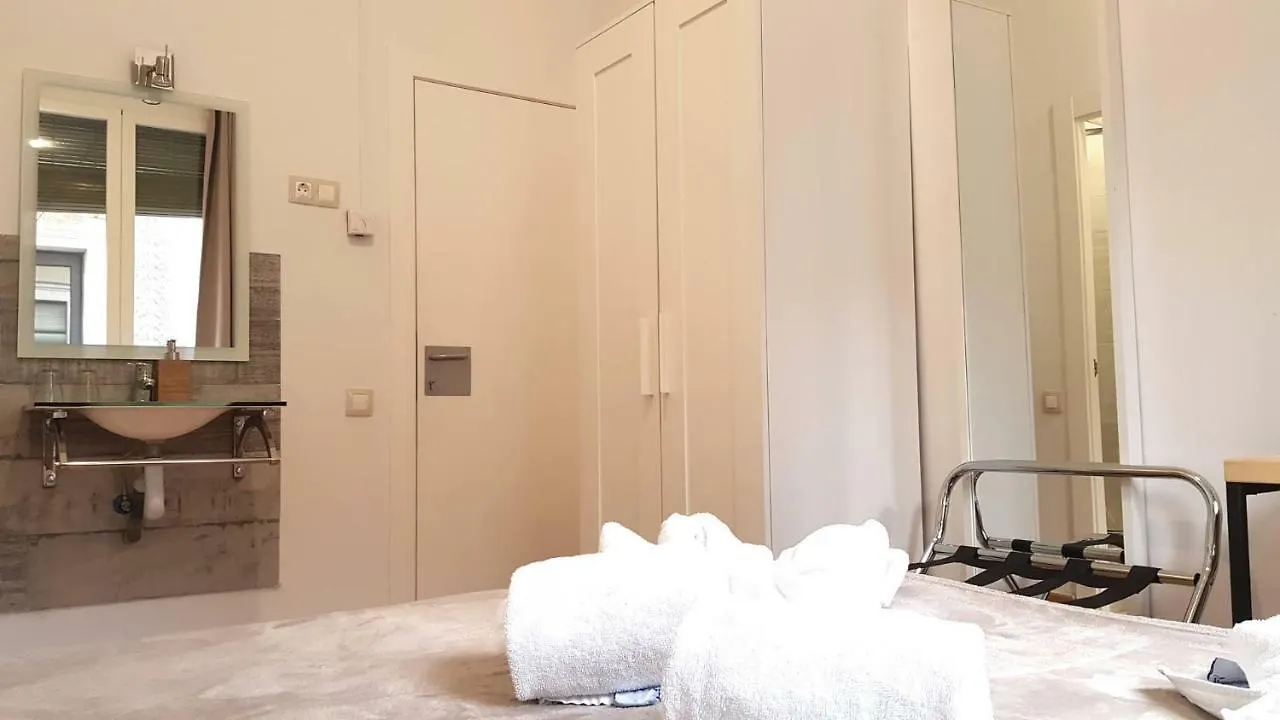 Hostal La Palmera Barcelona