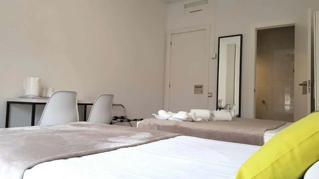 Hostal La Palmera Barcelona Pensjonat