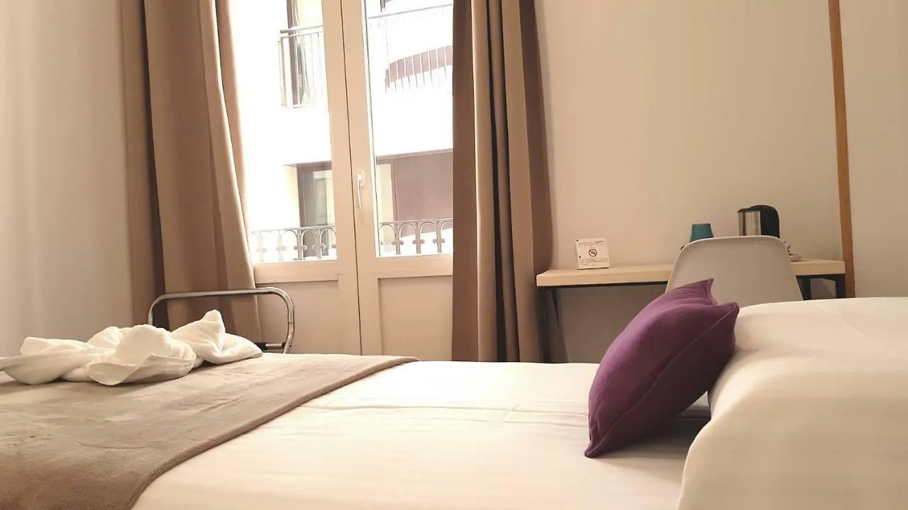Hostal La Palmera Barcelona 2*,  Espanha